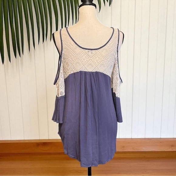 Umgee USA Cold Shoulder Boho Blouse with Crochet Lace - Size L - Picture 5 of 13